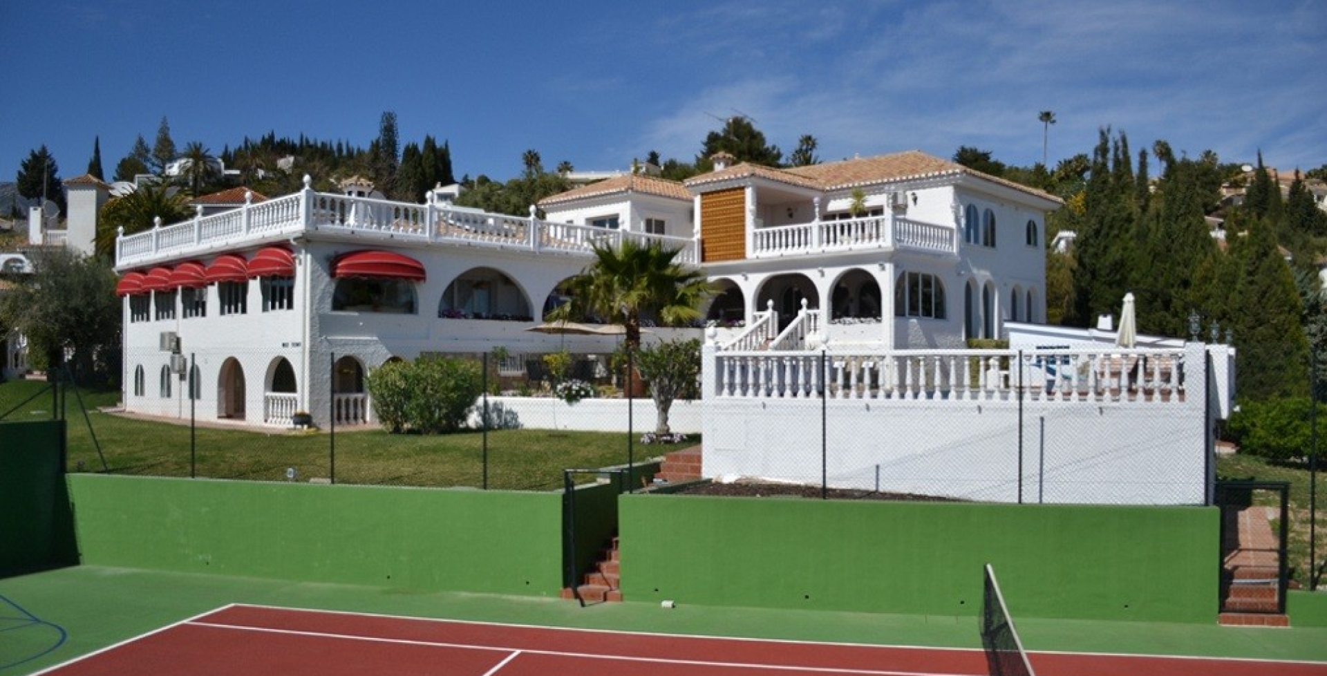 Villa Los Arcos tennis 2
