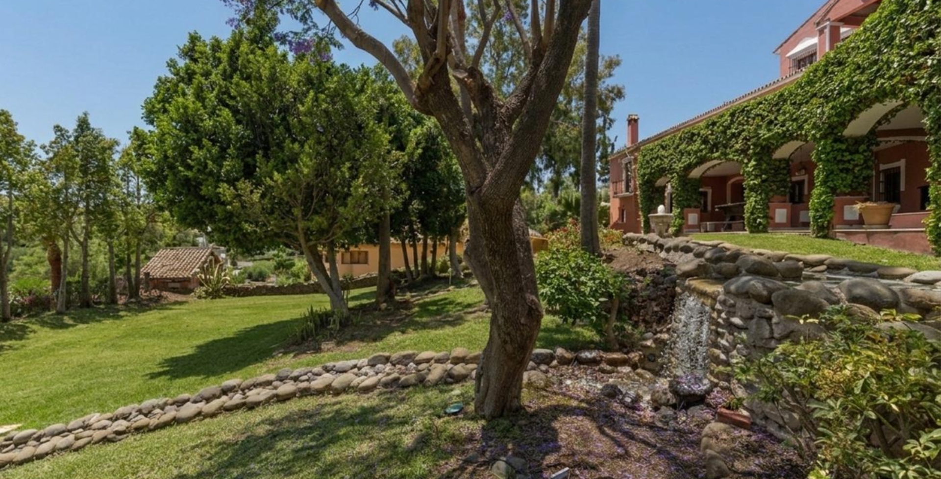 Villa Rado 12 beds – gardens