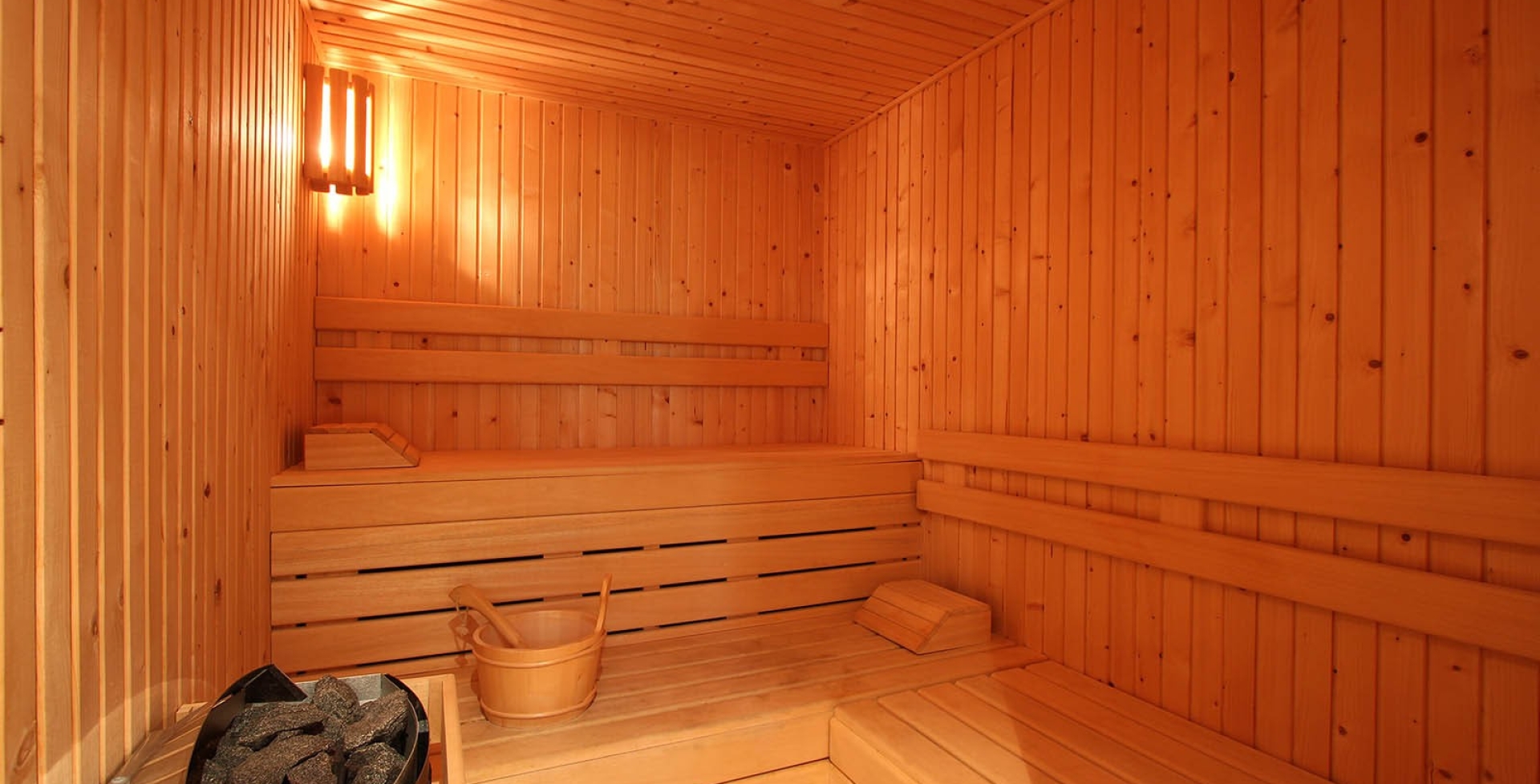 0080-GHF_Private_Sauna(1)