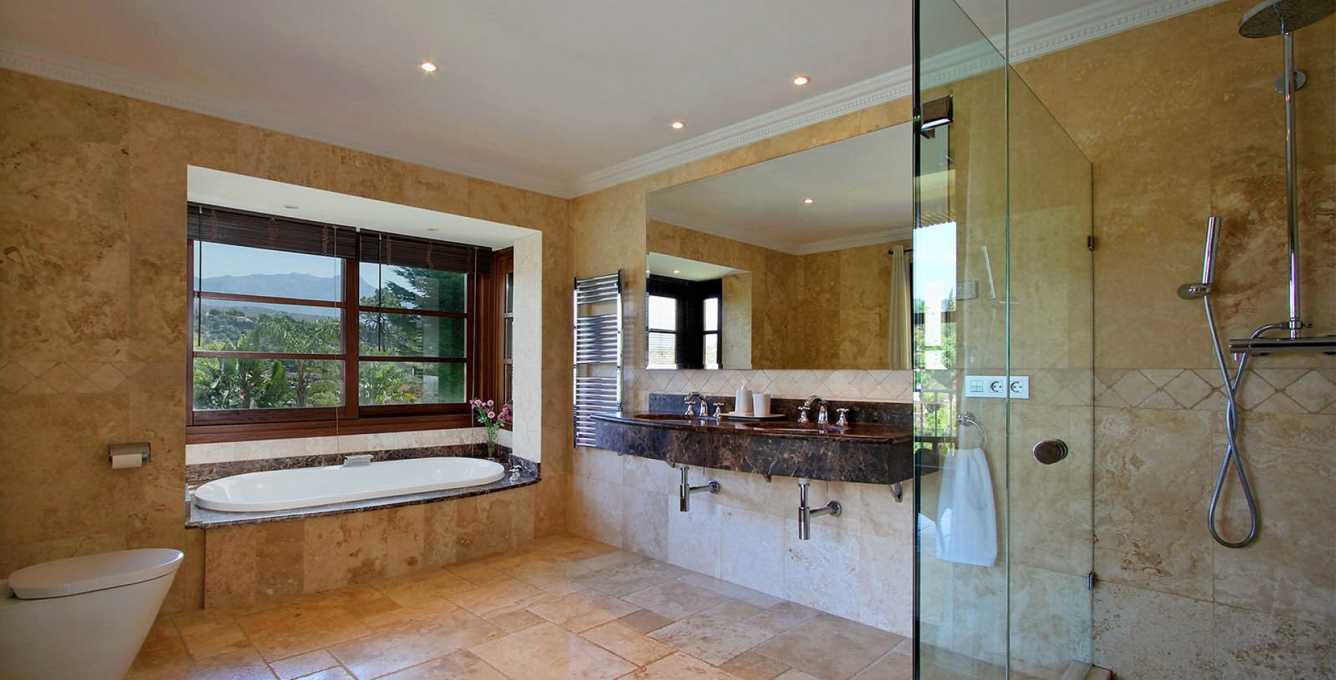 0140-GHF_Ensuite_Bathroom_4(1)