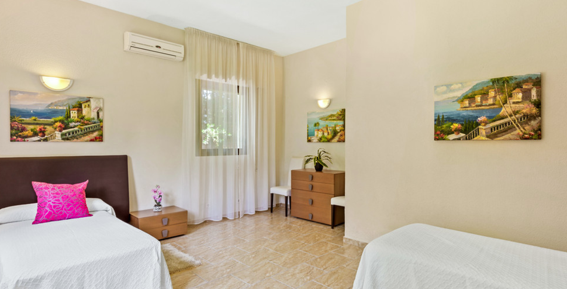 Villa Gaia Puerto Banus bedroom 2