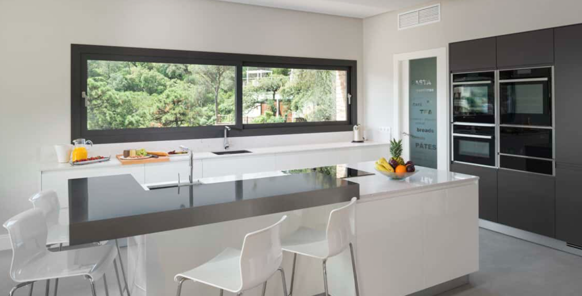 Villa Infinity Marbella designer kitchen