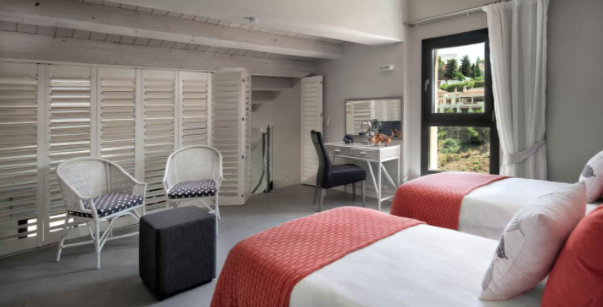 Villa Infinity Marbella guest bedroom