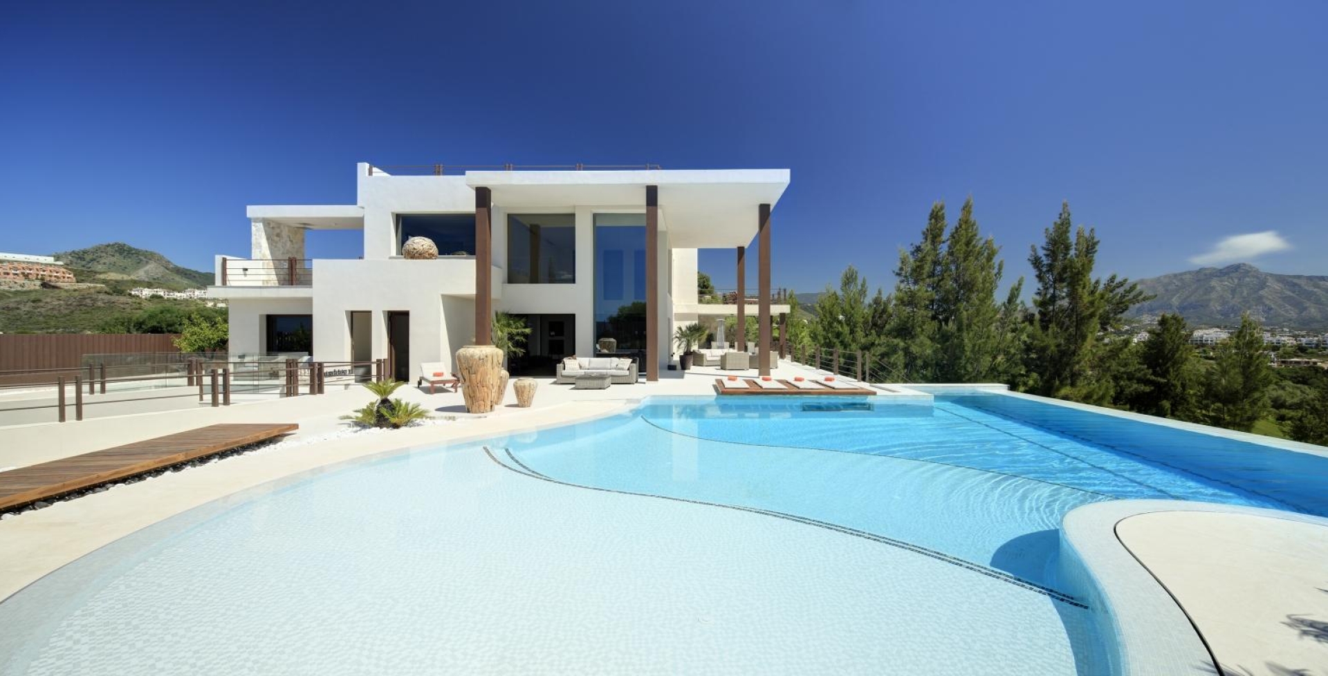 Villa Xtra 8 bed – wide-view