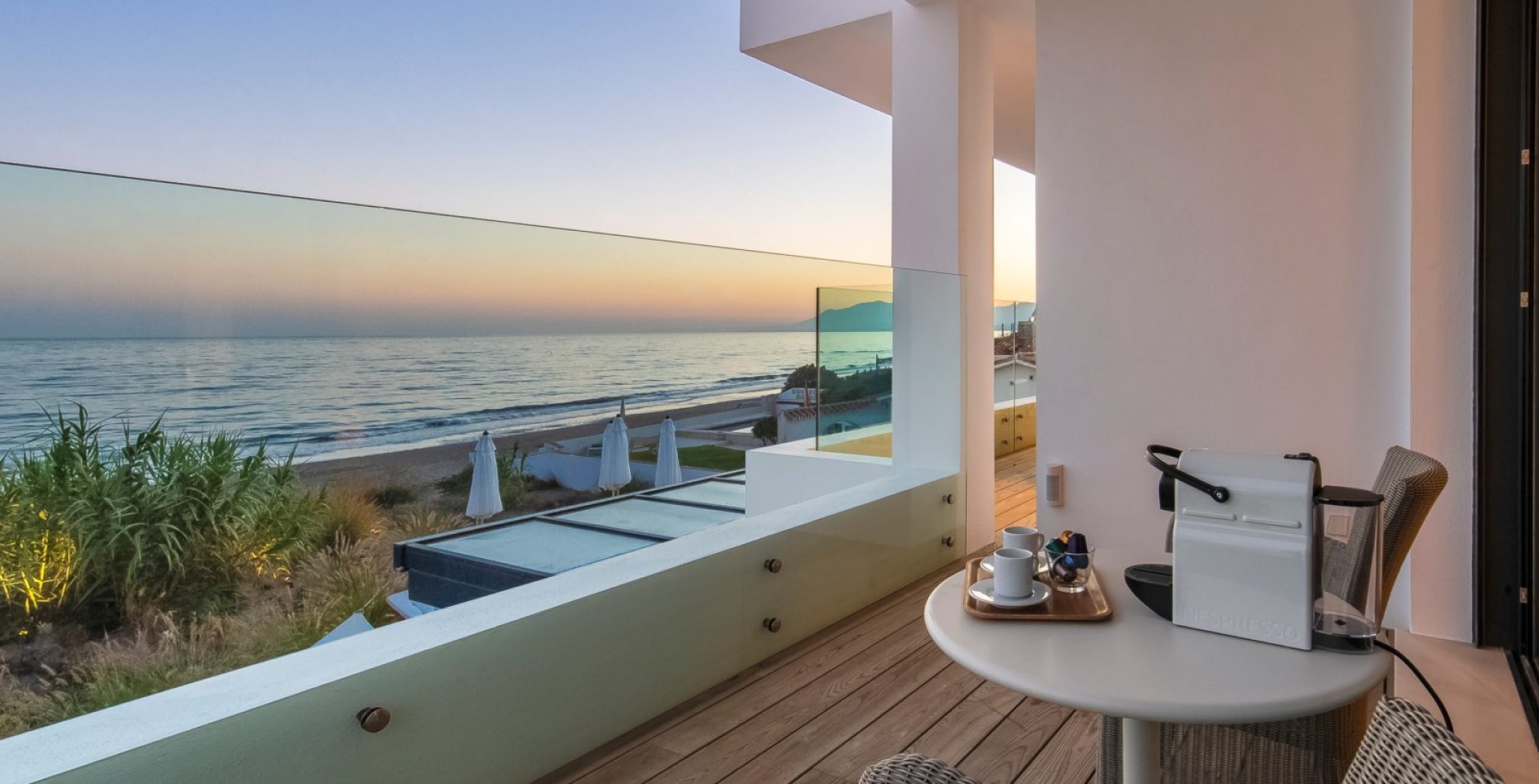 Beach House Marbella 6 bedrooms sunsets
