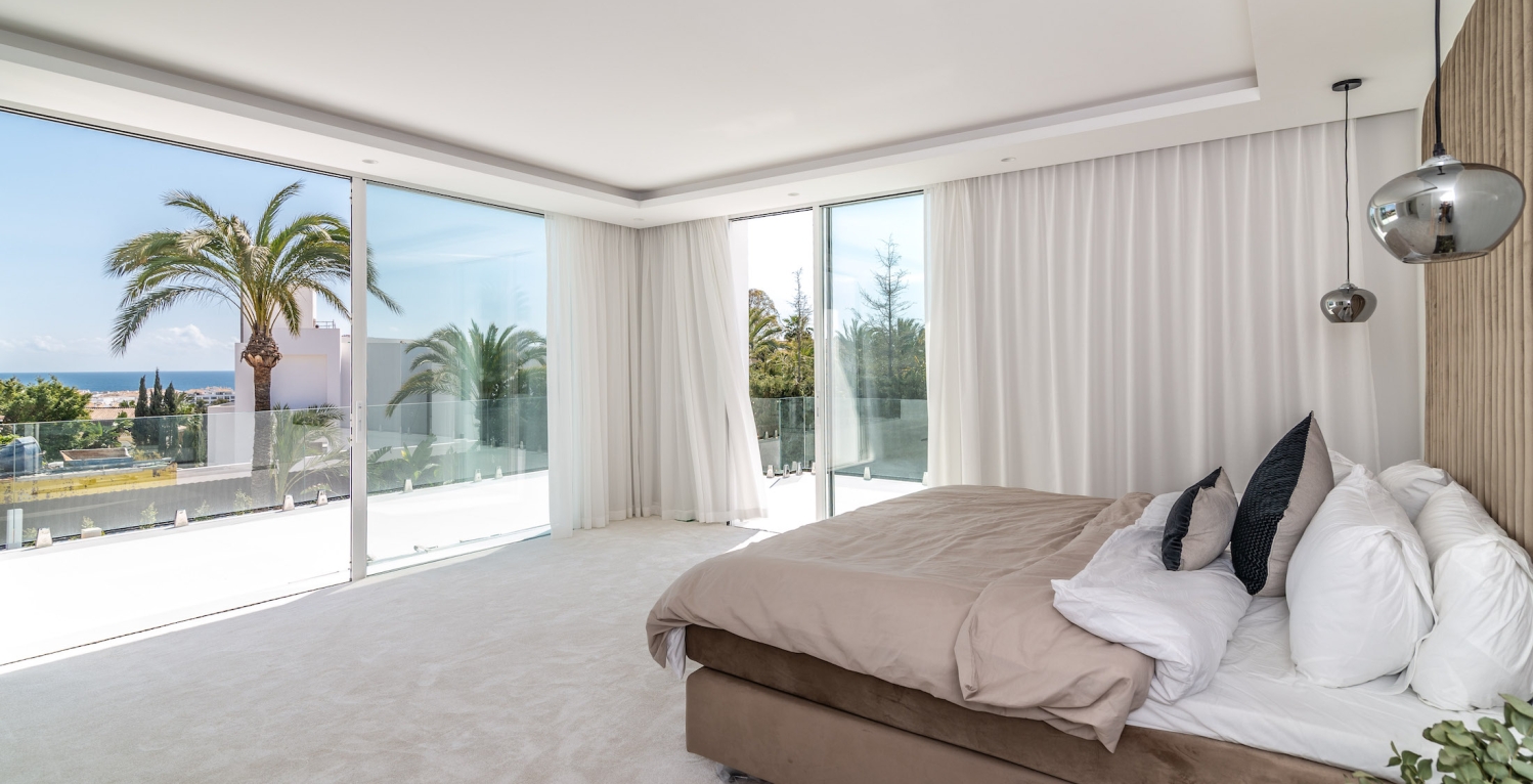 VILLA TORRE Marbella rental double bedroom sea view
