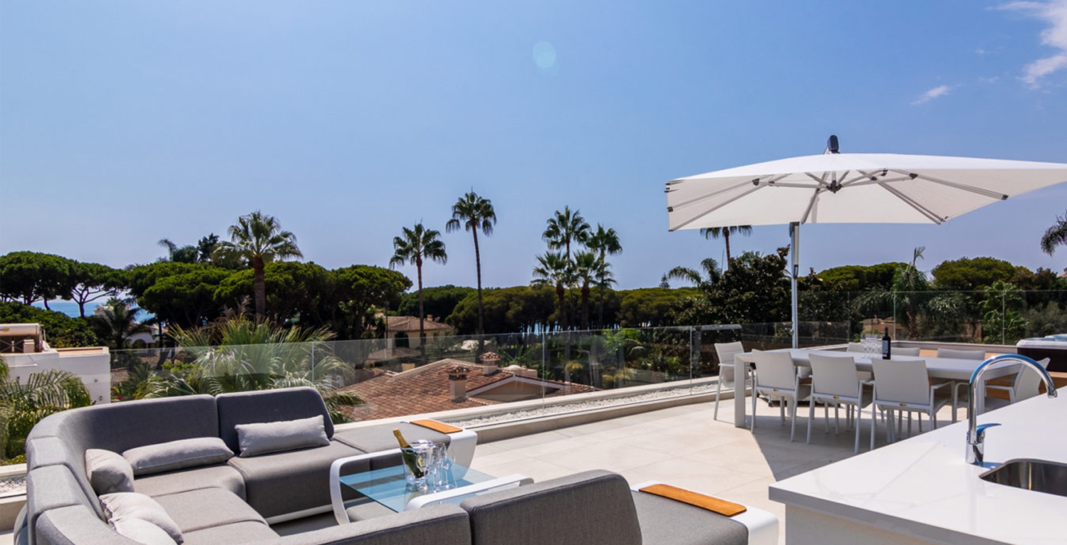 Villa G Marbella rooftop seating