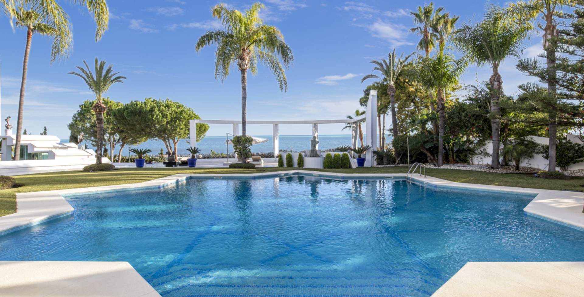 Villa Star Marbella 7 bedrooms pool sea views