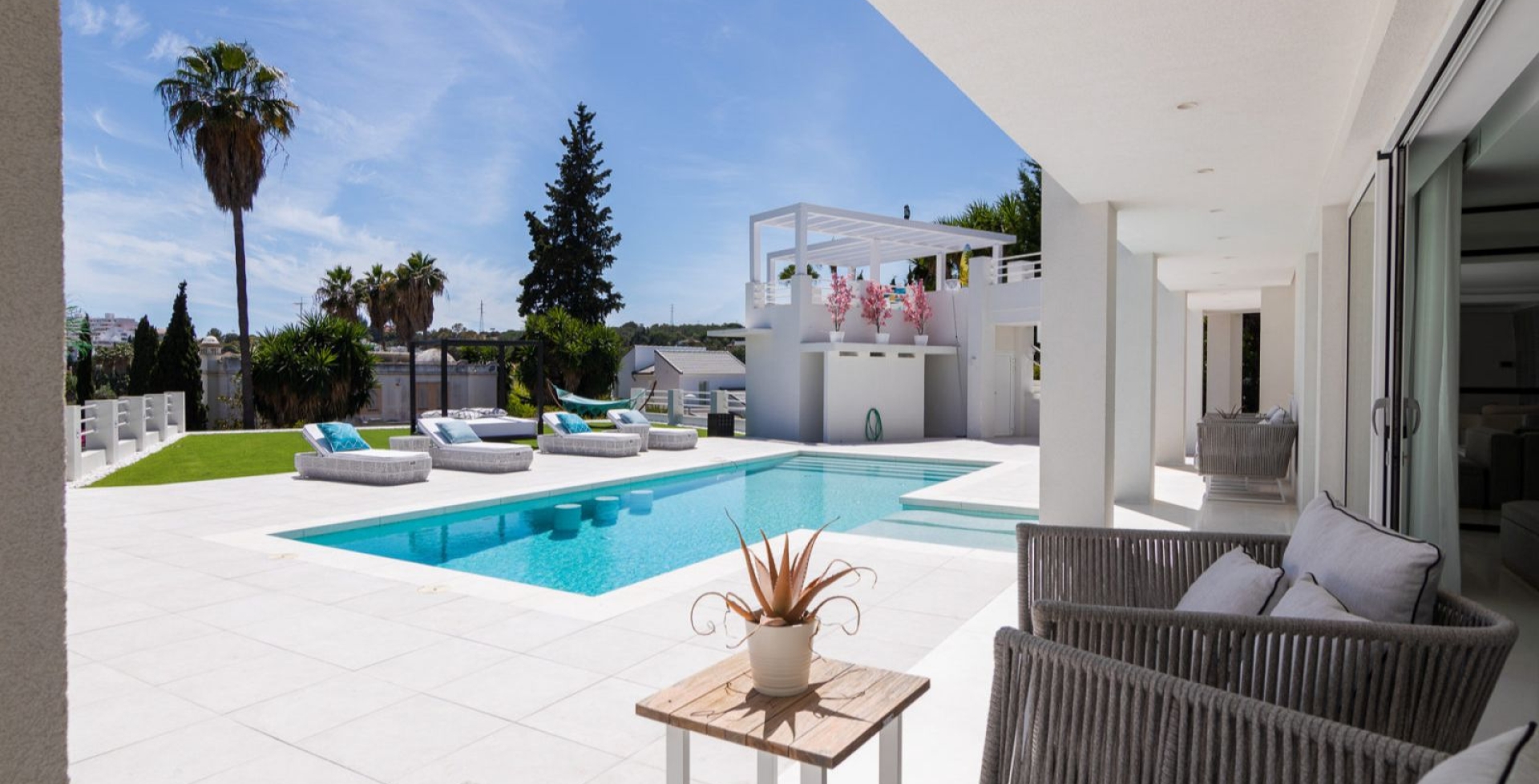 Villa Ede 6 bedroom Marbella-pool-4