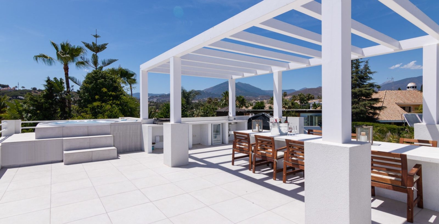 Villa Ede 6 bedroom Marbella-terrace-4