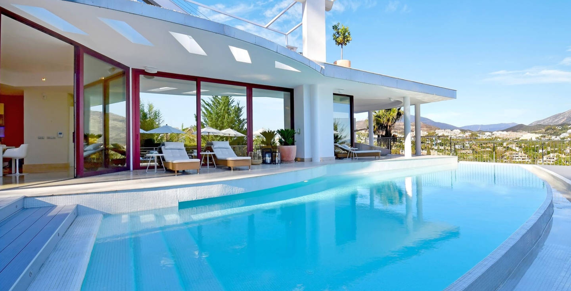 Villa Avant 7 bedroom-pool2