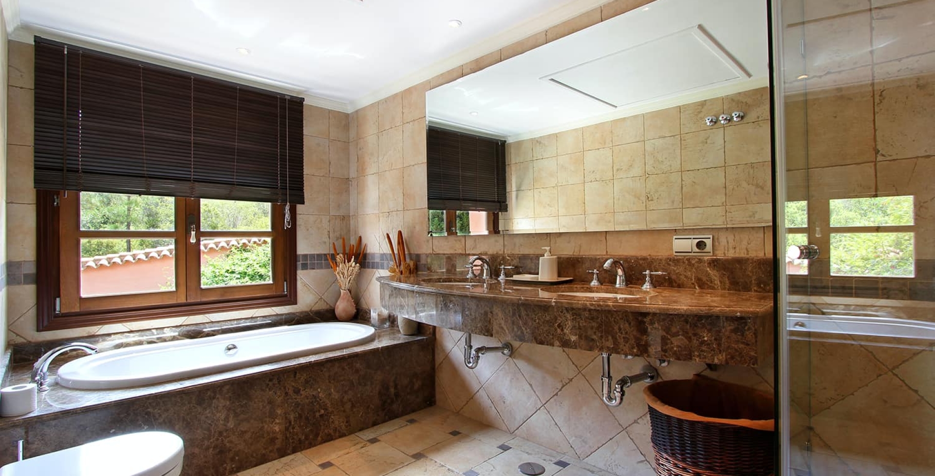 Villa Berna 7 bedroom Marbella – double2-bath