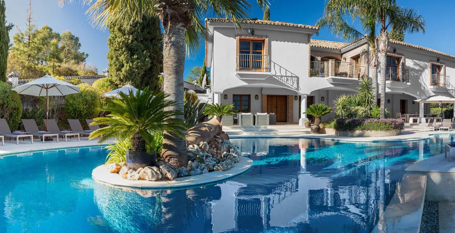 Villa Berna 7 bedroom Marbella – pool