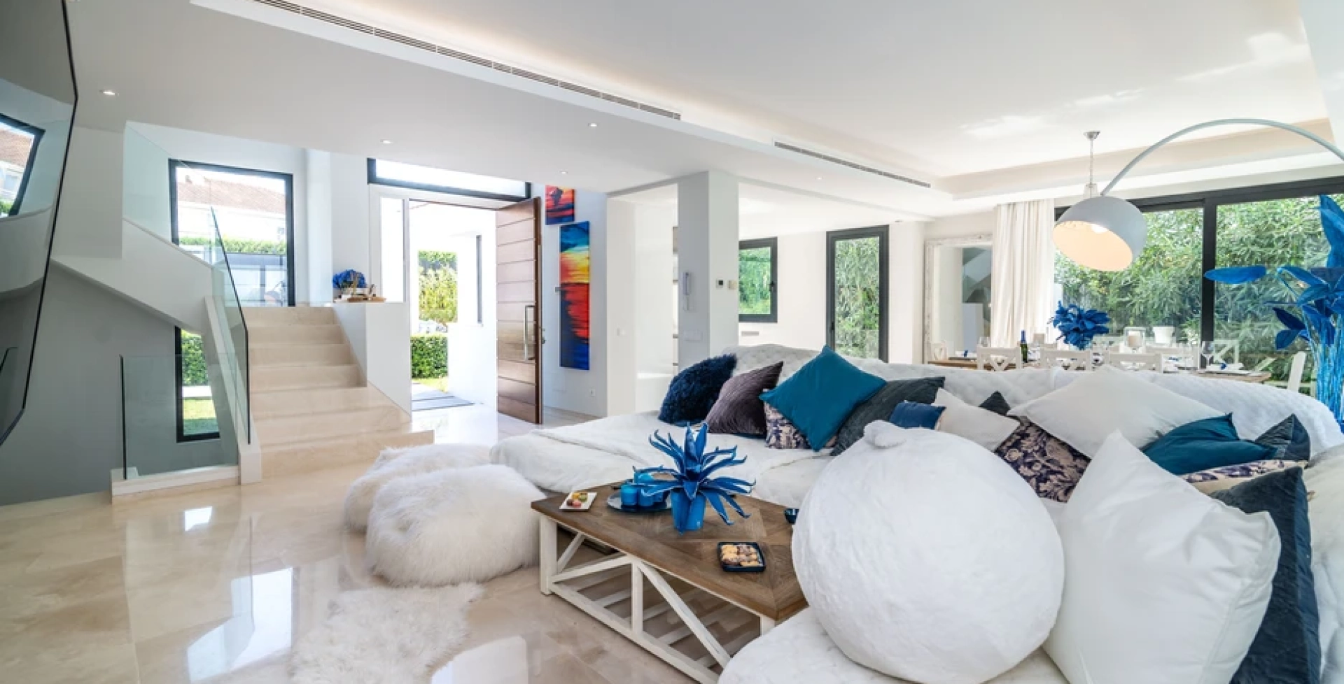 Villa Paris 5 bedroom – living2