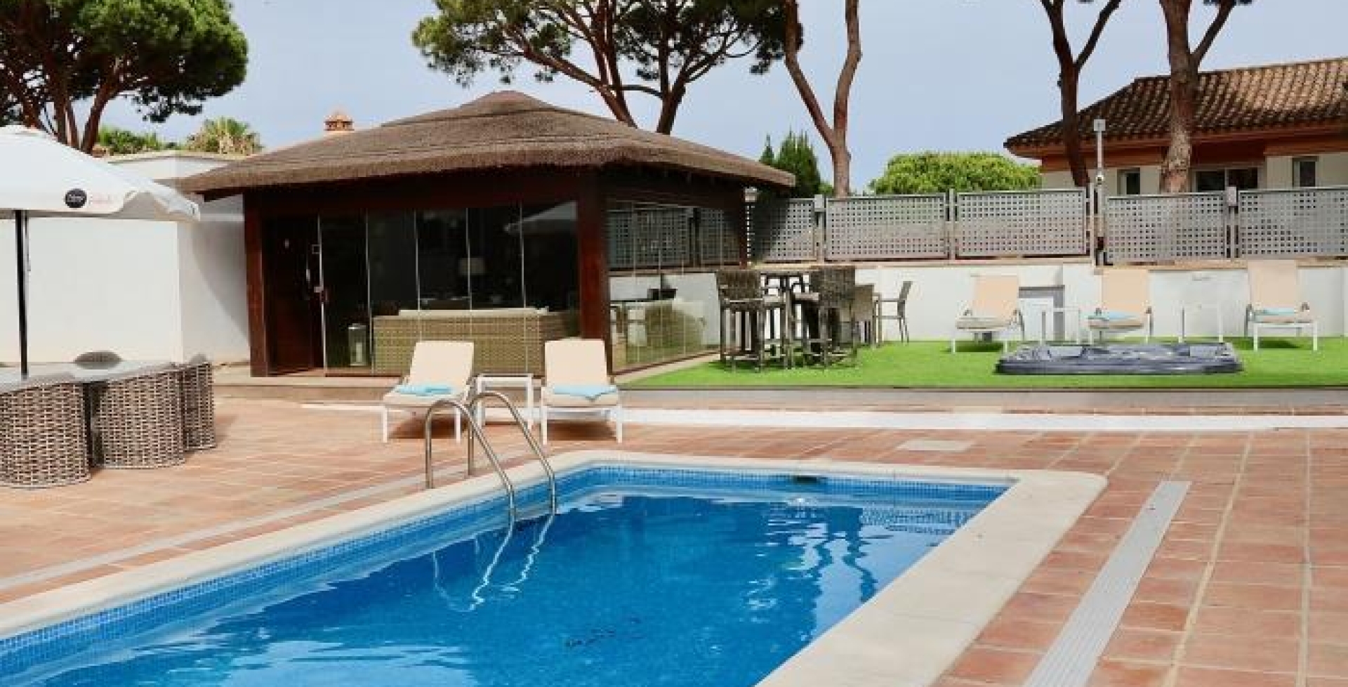 Villa Chapas 4 bedroom – pool-terrace