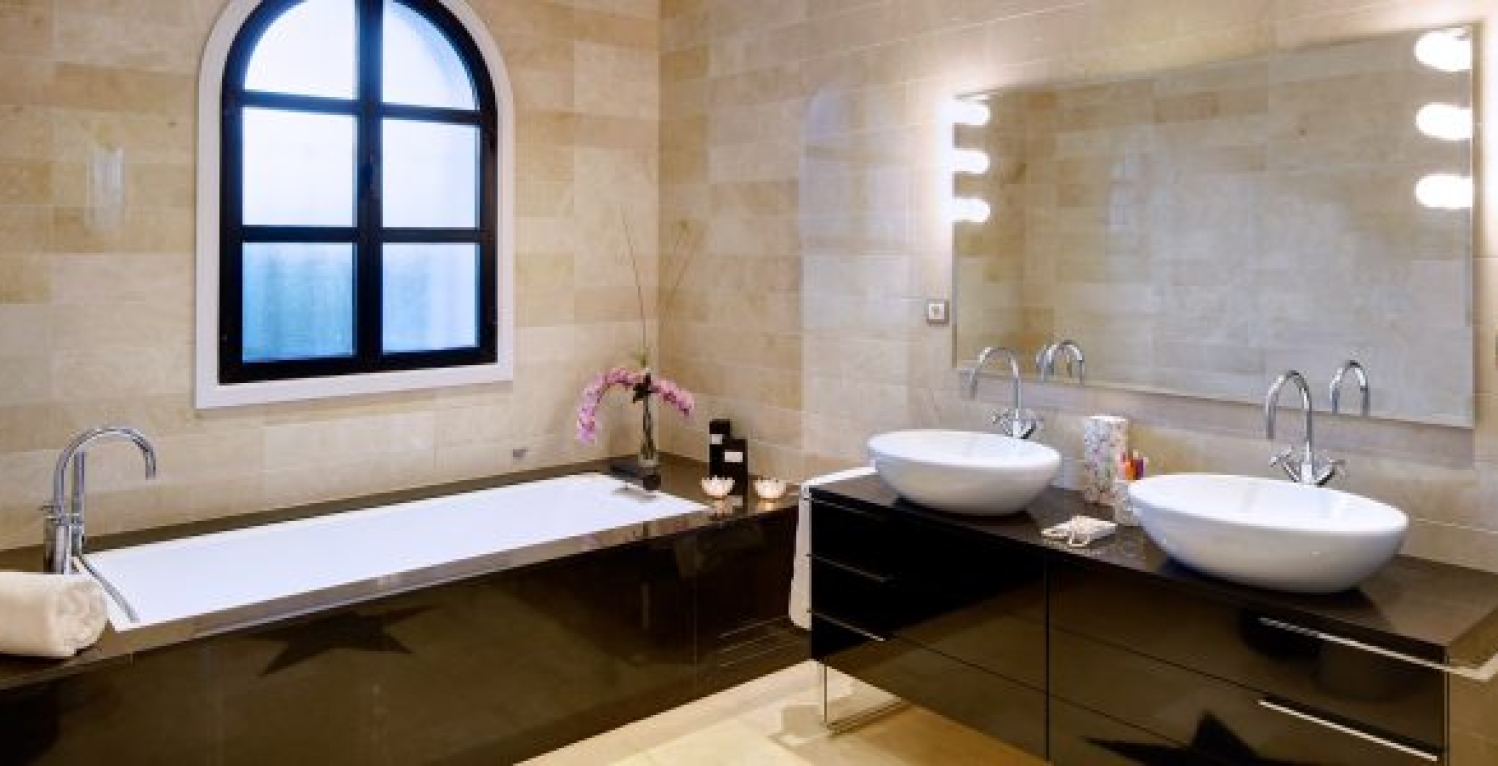 Villa-Andaluz 8 bed – bathroom