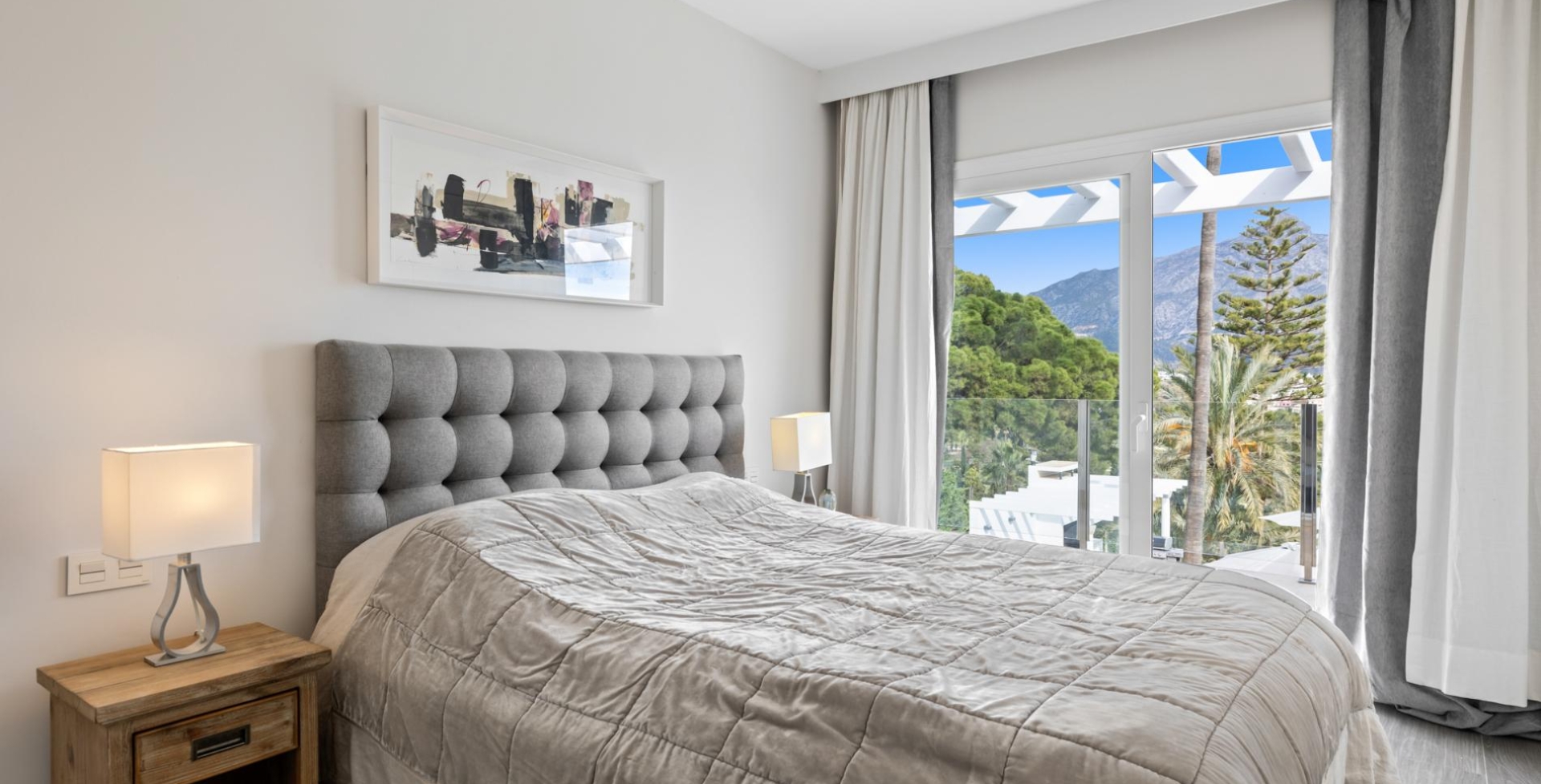 Villa Miramar 5 bed – double2