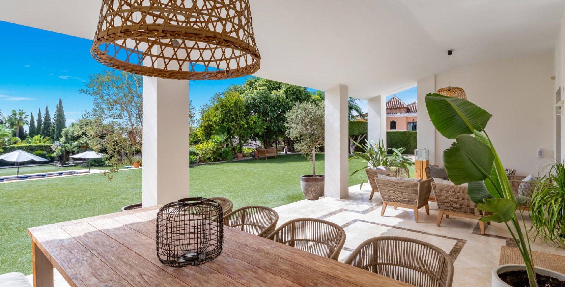 Villa Parai 5 bed – terrace dining