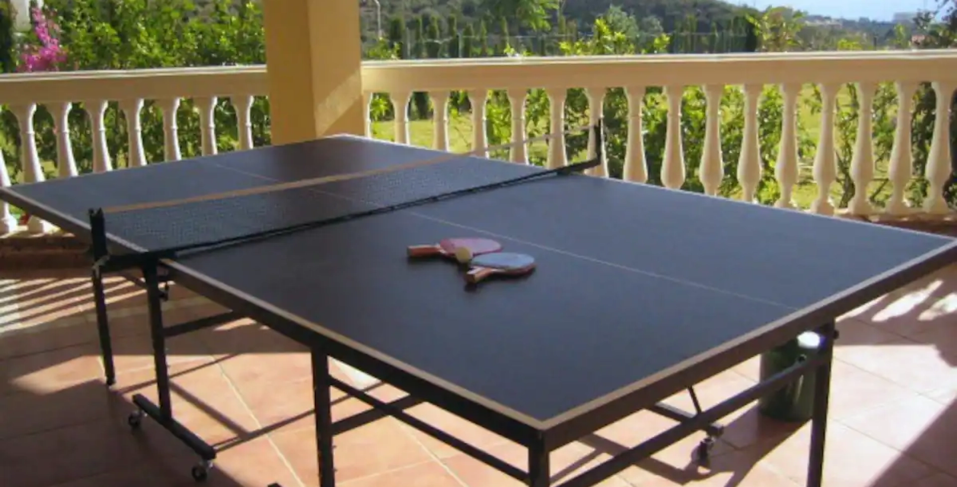 Tres Estate Calahonda – table tennis
