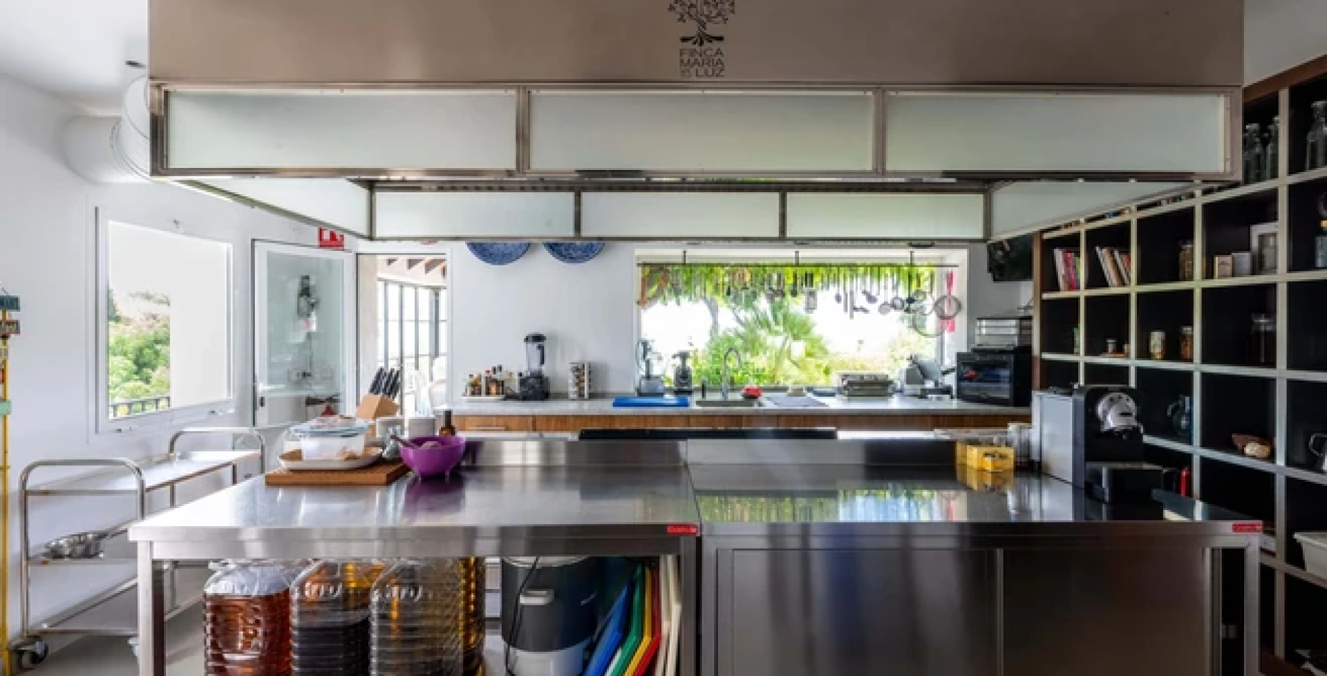 Villa Azul 12 bed Mijas -amazing kitchen