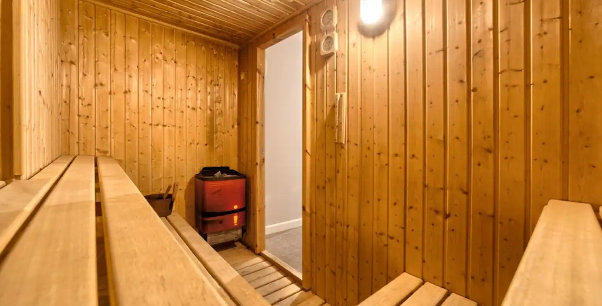 Villa alzam 6 bedroom marbella sauna