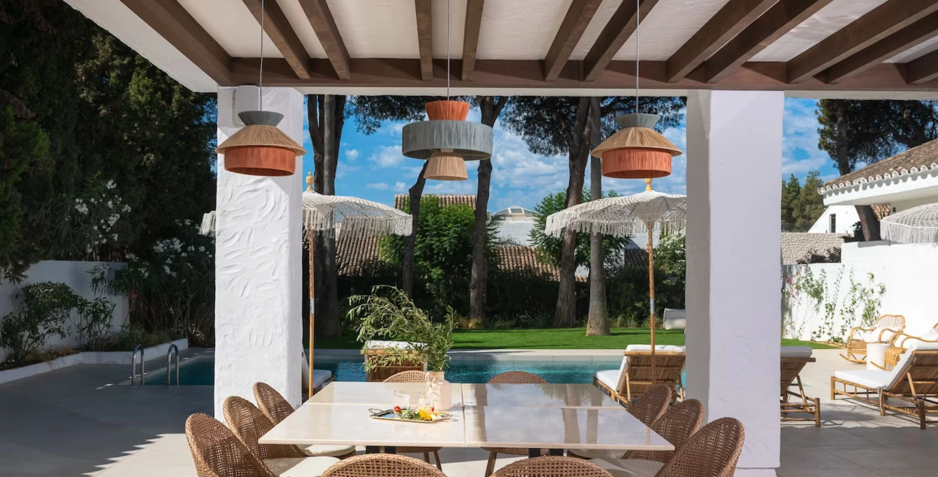 Villa Anfi 2 – 4 bedrooms – outside terrace dining