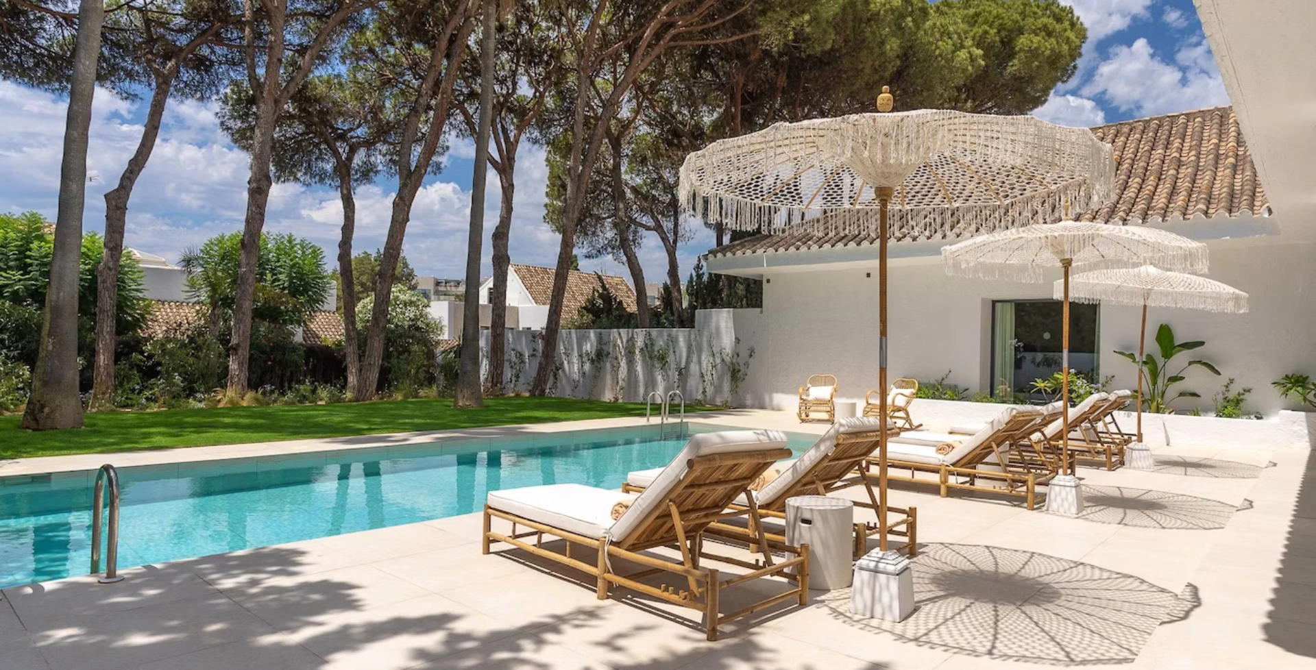 Villa Anfi 2 – 4 bedrooms – poolside2
