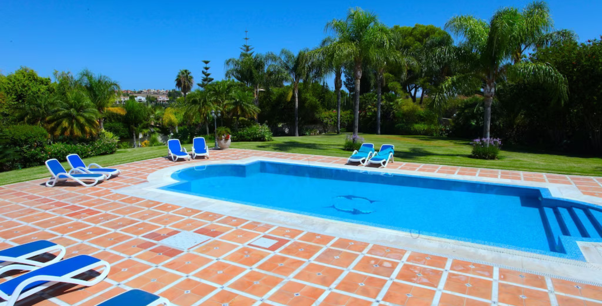 Villa Rica 9 bed – pool
