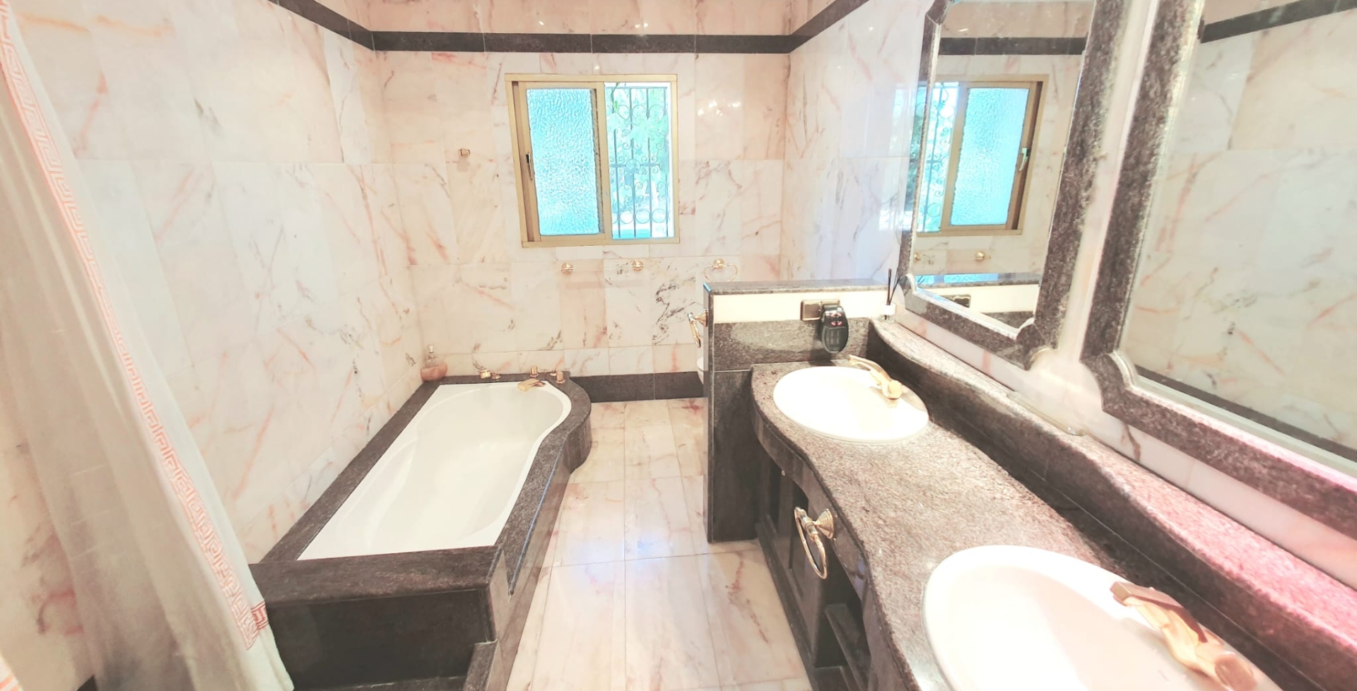 Villa Tamara 4 bed – bathroom