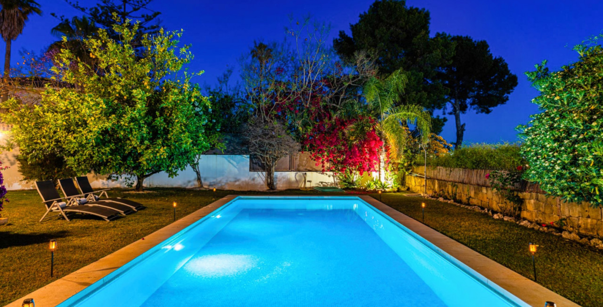 Villa Banus 8 bedrooms refurbished villa Puerto Banus beautiful pool