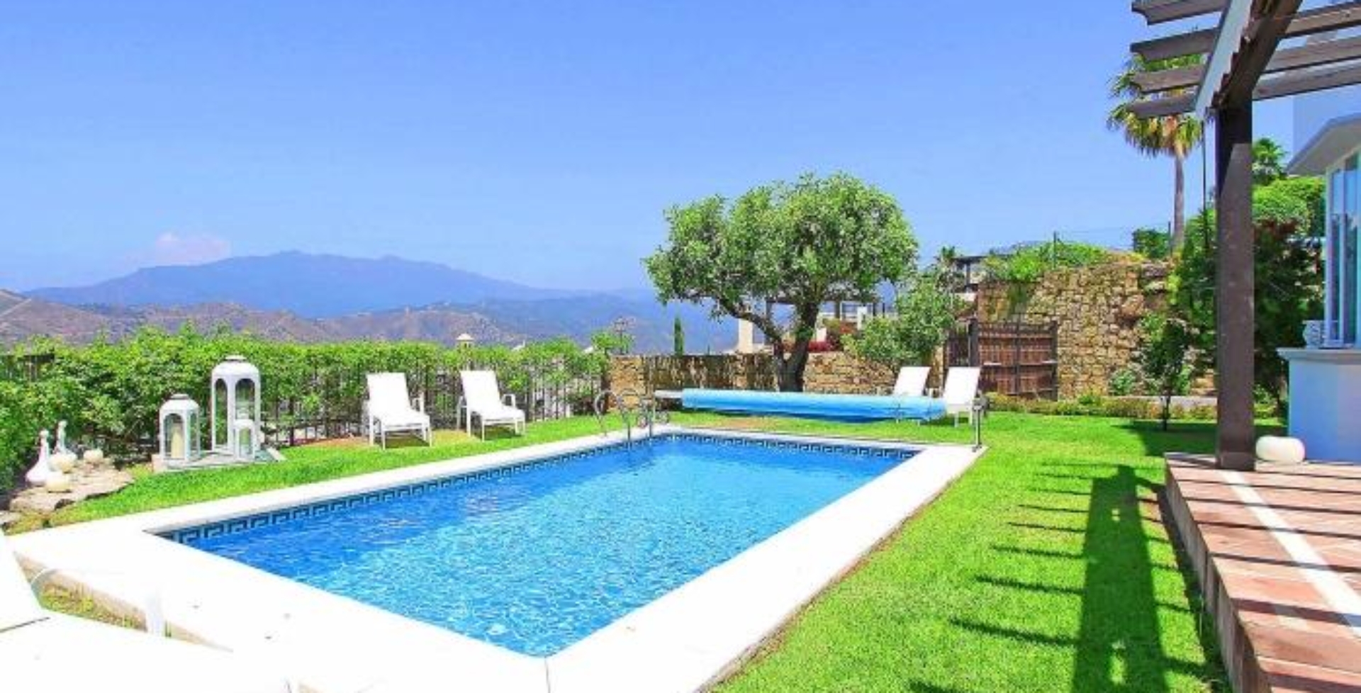 Marbella family villa 3 bedrooms pool and gardens