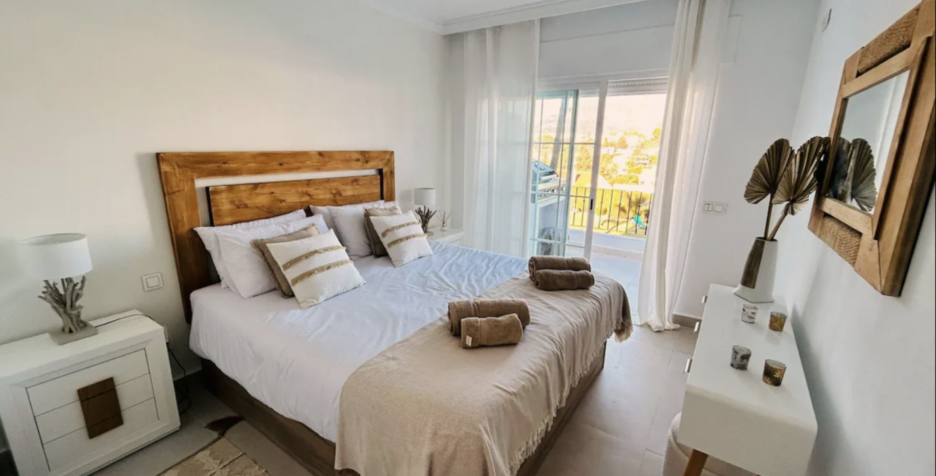 Luxapart 4 Nueva Andalucia Marbella holiday rental 4 bedrooms large bedroom