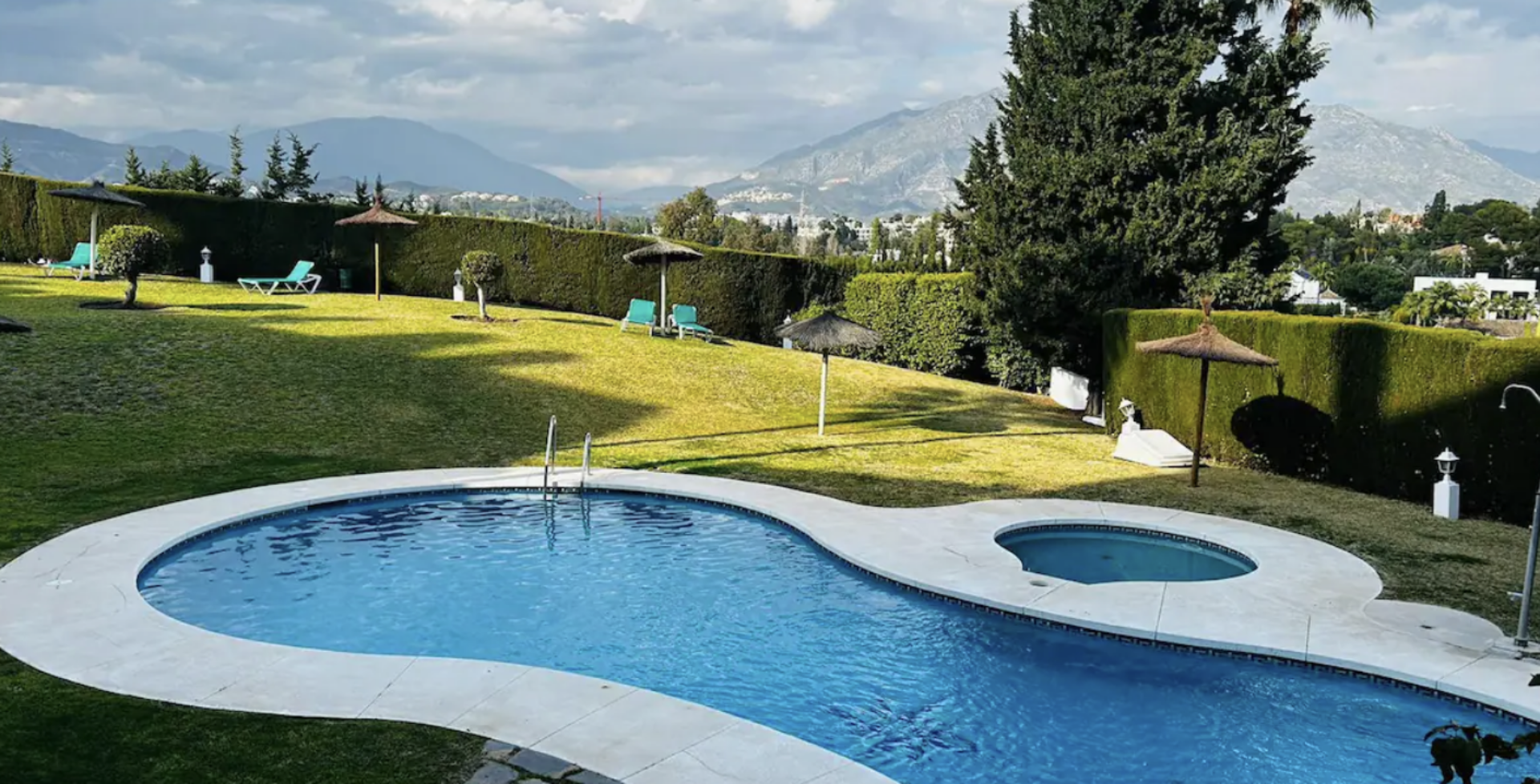 Luxapart 4 Nueva Andalucia Marbella holiday rental 4 bedrooms pool