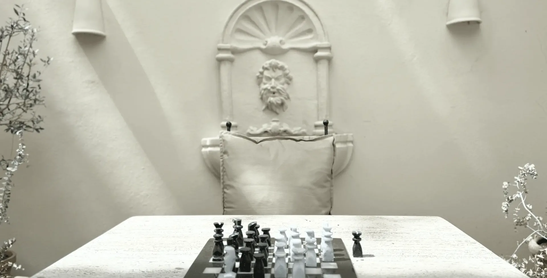 Villa Riviera Marbella chess board