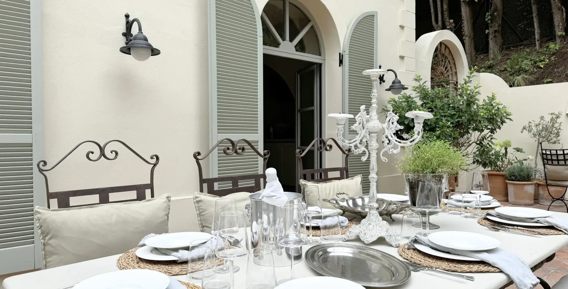 Villa Riviera Marbella outside dining