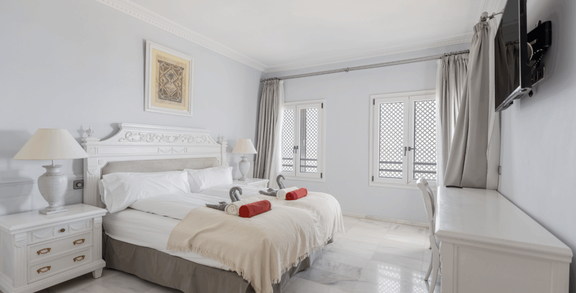 Villa Maji beachfront villa Marbella bedroom 2