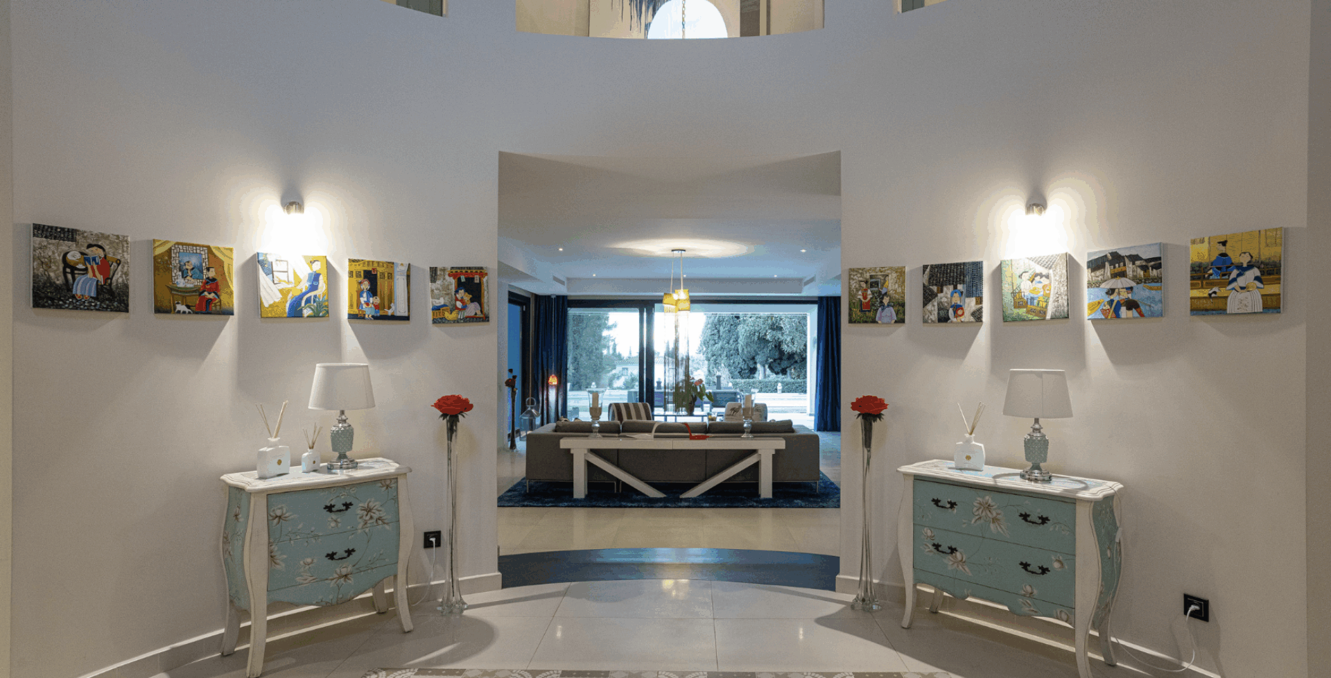 Villa Maji beachfront villa Marbella welcoming