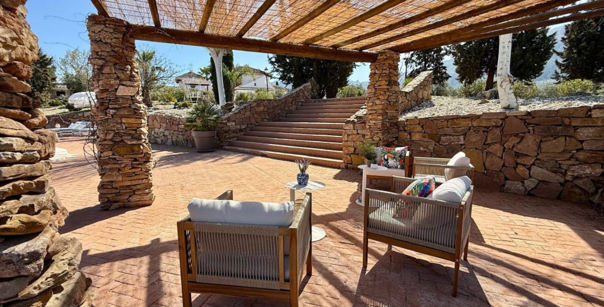Finca-Paradise-poolside terrace relax 12 bedrooms luxury villas marbella