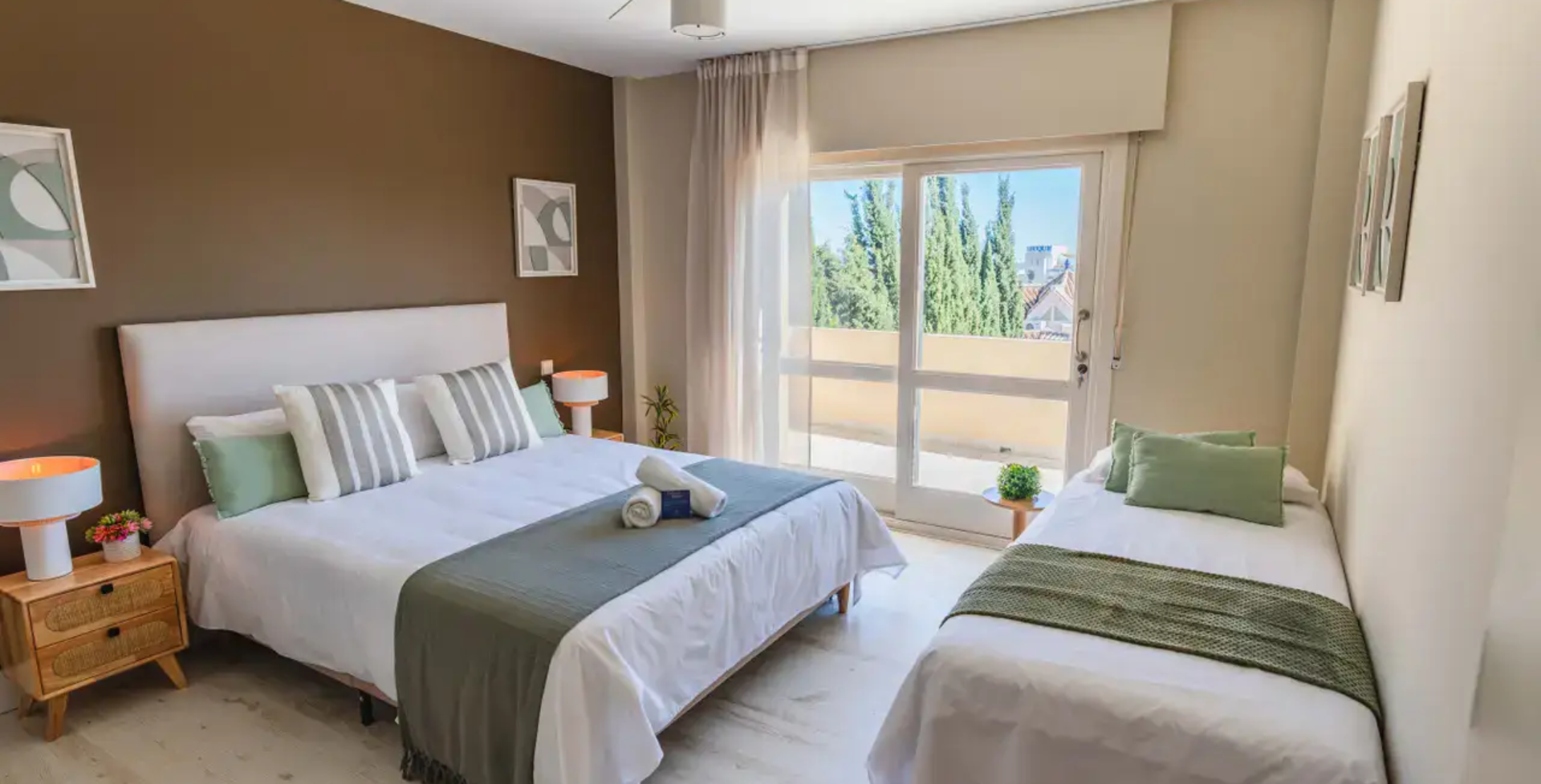 7 bedroom Villa Calle - bedroom 1 - luxury villas Marbella