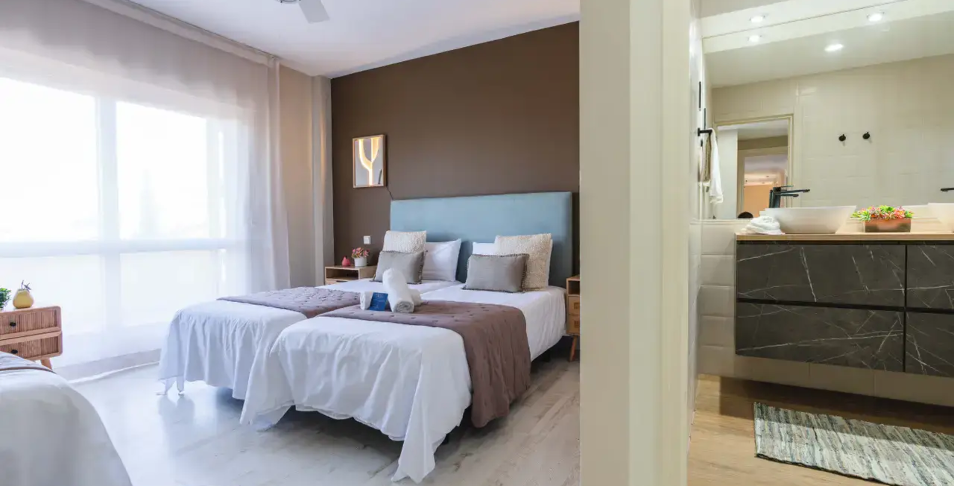 7 bedroom Villa Calle - bedroom 3 with ensuite - Luxury Villas Marbella