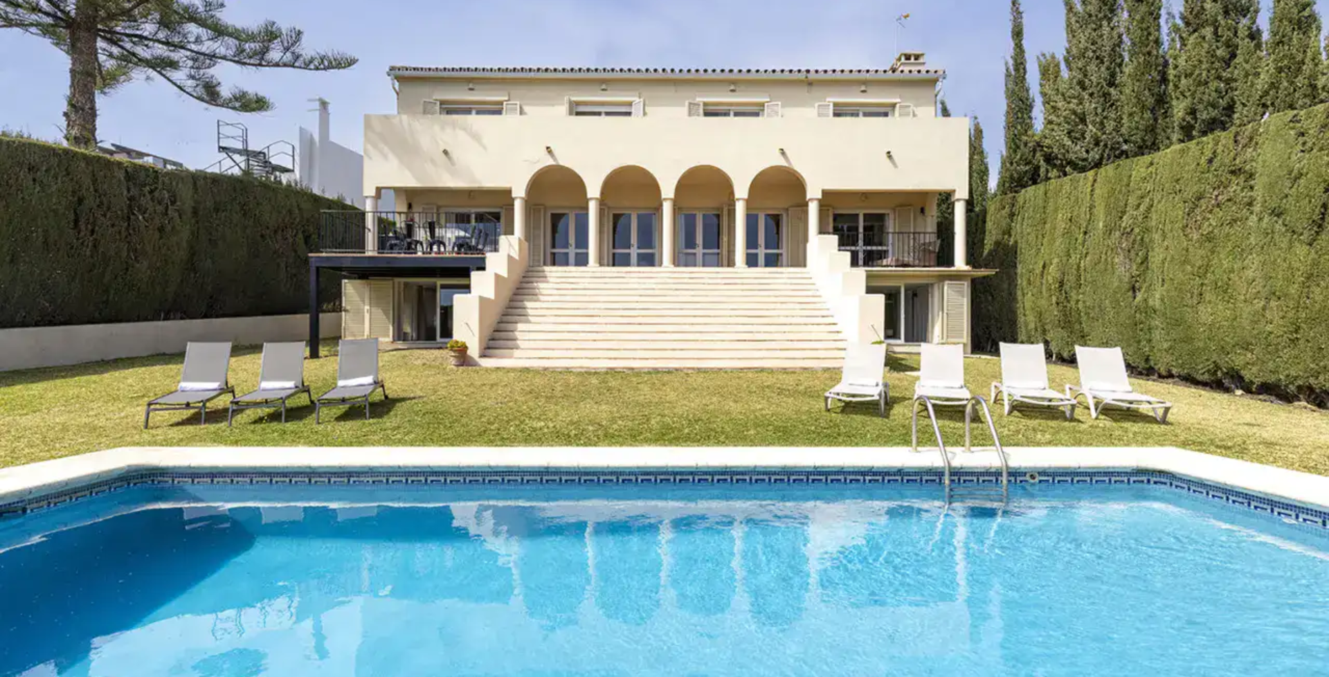 7 bedroom Villa Calle - rear view with pool - luxury villas Marbella