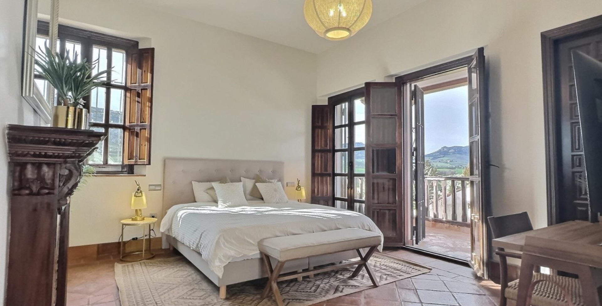 Finca-Paradise 12 bedrooms - bridalsuite - luxury villas marbella