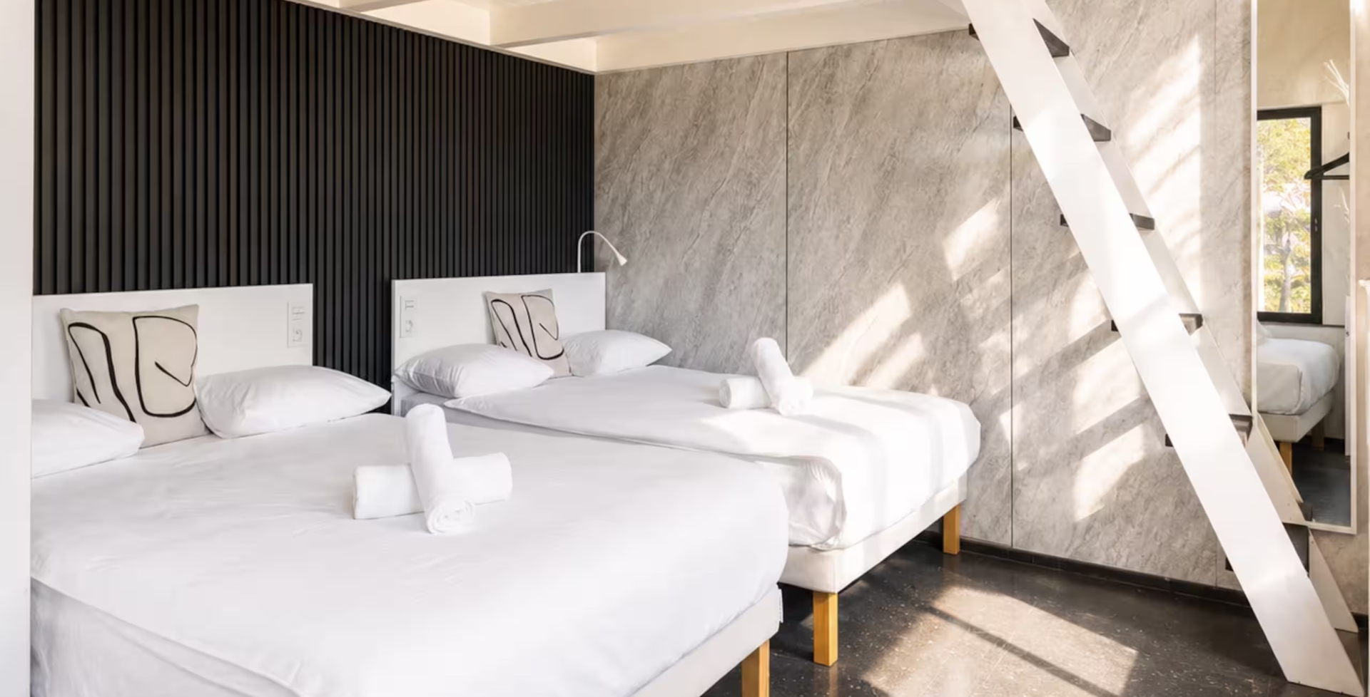 Villa Xtra bed 14
