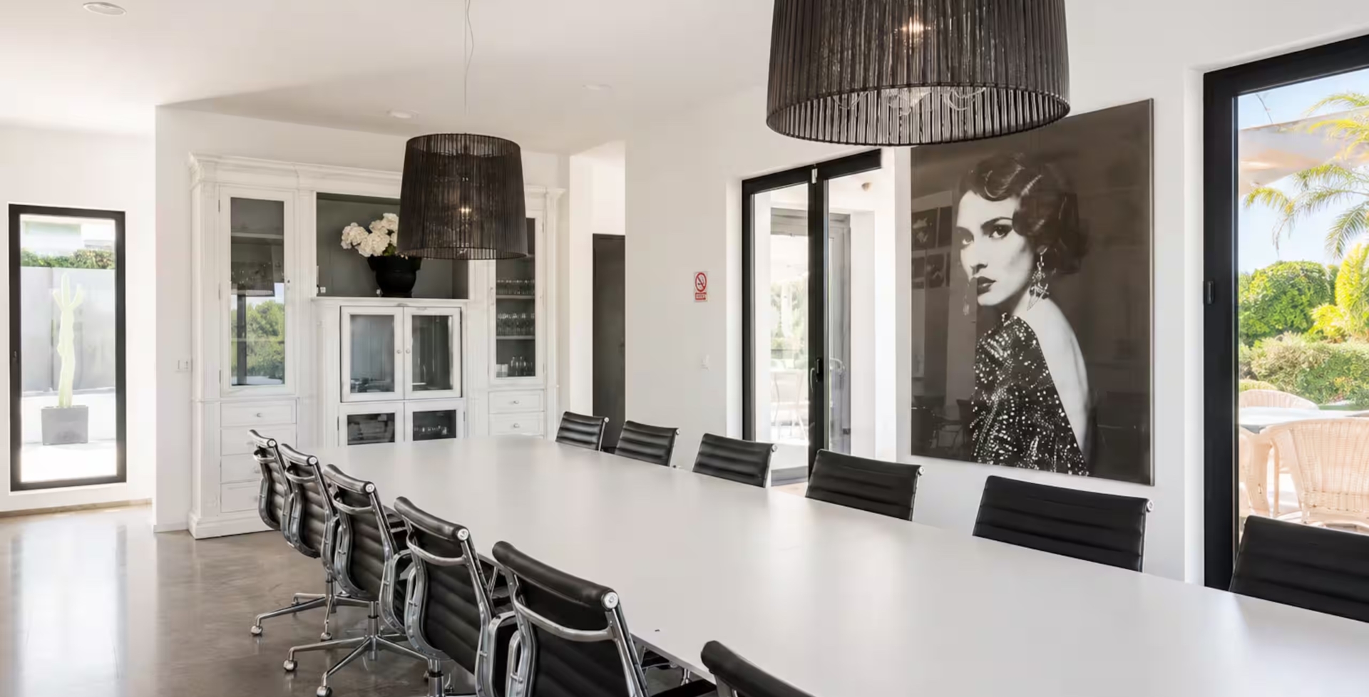 Villa Xtra dining 2